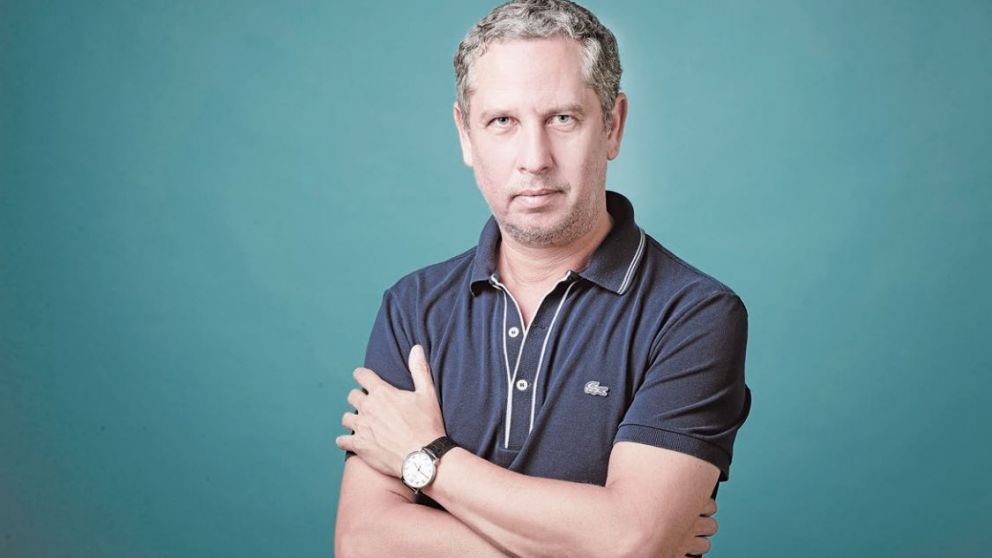 “El policial clásico está cerca de la filosofía”