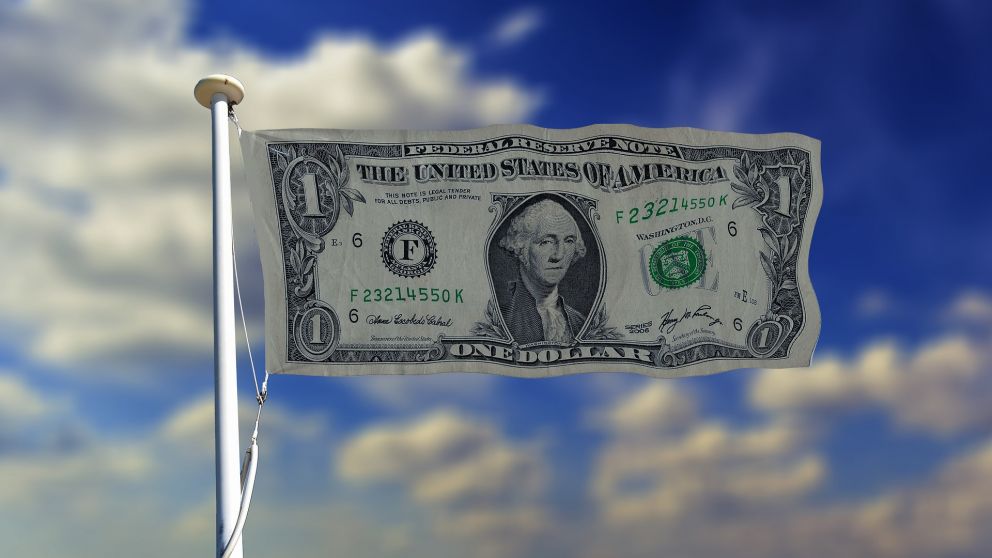 A d�as del G20, el d�lar comienza la semana con baja de 20 centavos 