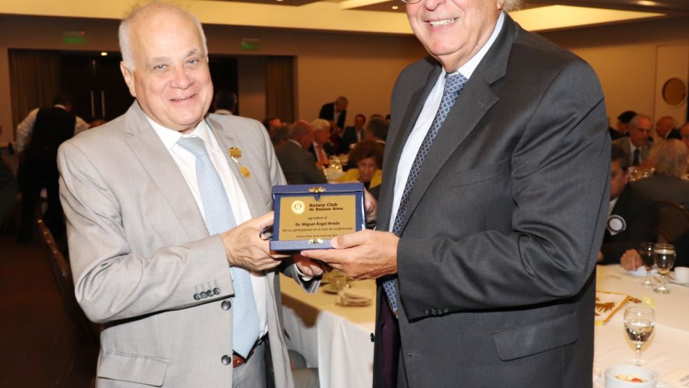 Broda habló ante empresarios en el porteño Rotary Club