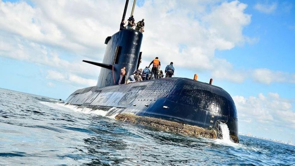 Denuncian a Macri por enviar el ARA San Juan a "zona de combate"