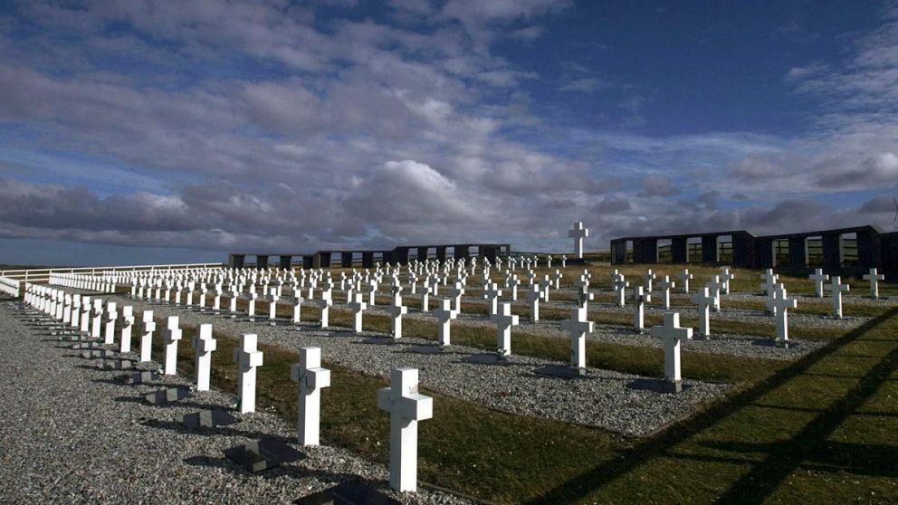 Familiares viajan a Malvinas tras la identificación de dos nuevos caídos