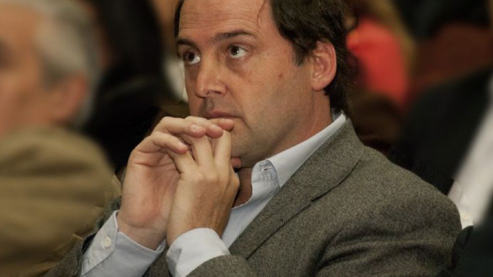 Mera: “No dan los tiempos para que vaya y venga”