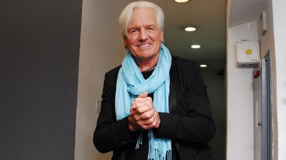 Sergio Denis continúa en "estado crítico"