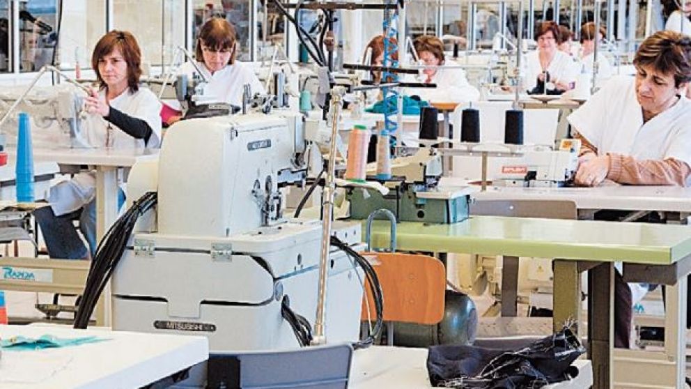 Las importaciones textiles cayeron 43% en enero por la crisis industrial y de consumo