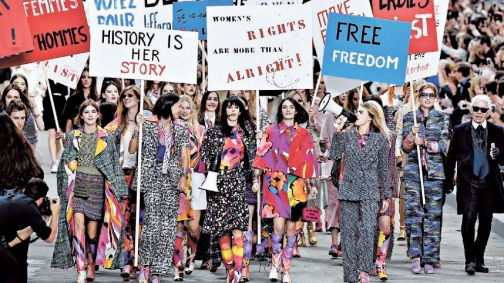 La revolución feminista sube a la pasarela