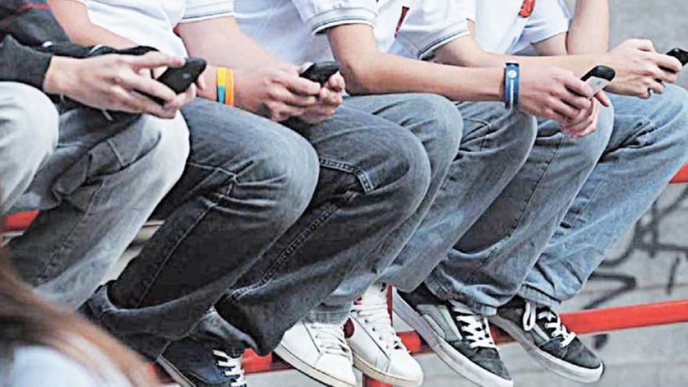 El uso de los celulares se multiplica y es uno de los focos de alerta 