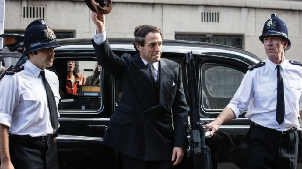 Un trabajo magistral para Hugh Grant en un rol bastante diferente