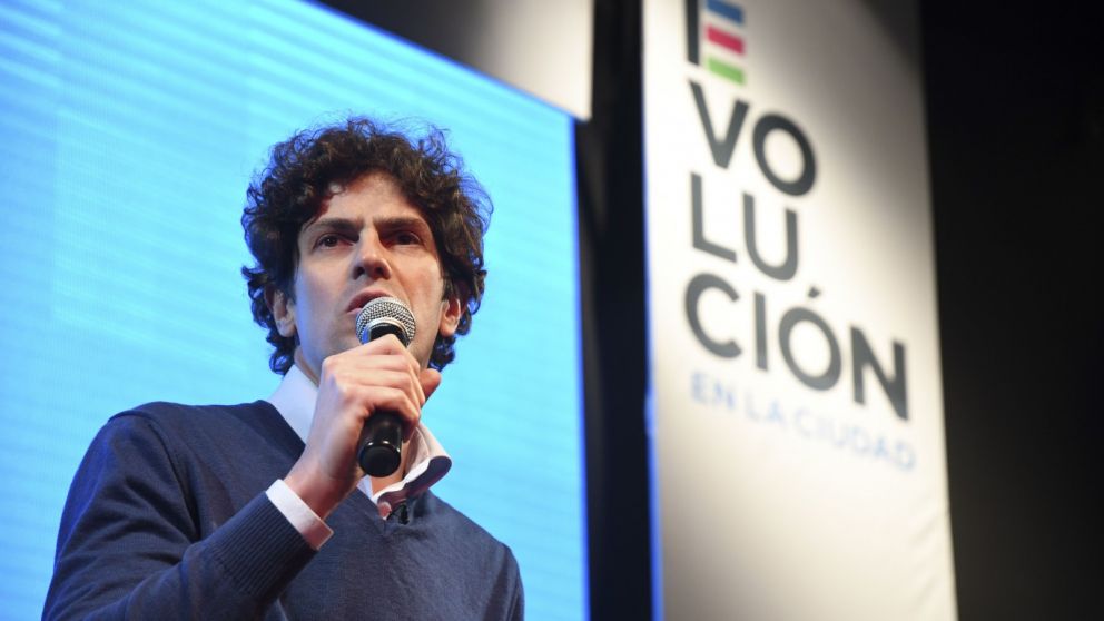 El partido de Lousteau presentó un proyecto para "estatizar" el Subte