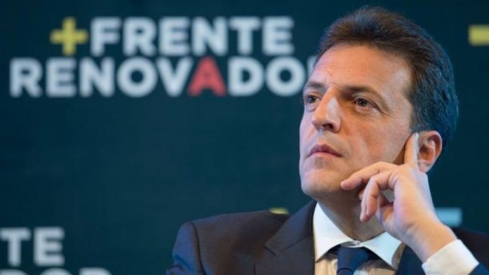 Massa exigió "cambiar el rumbo"