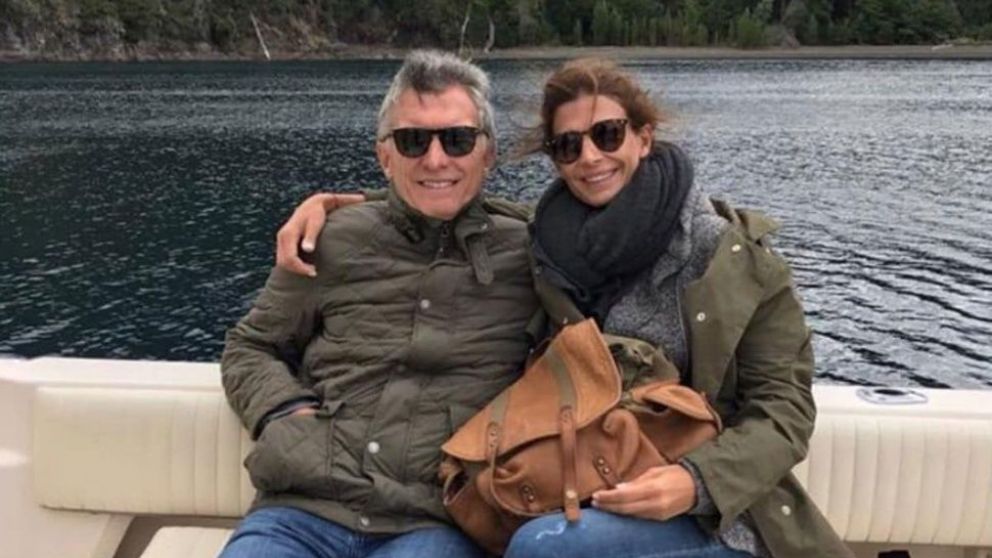 El Presidente junto a su esposa, Juliana Awada