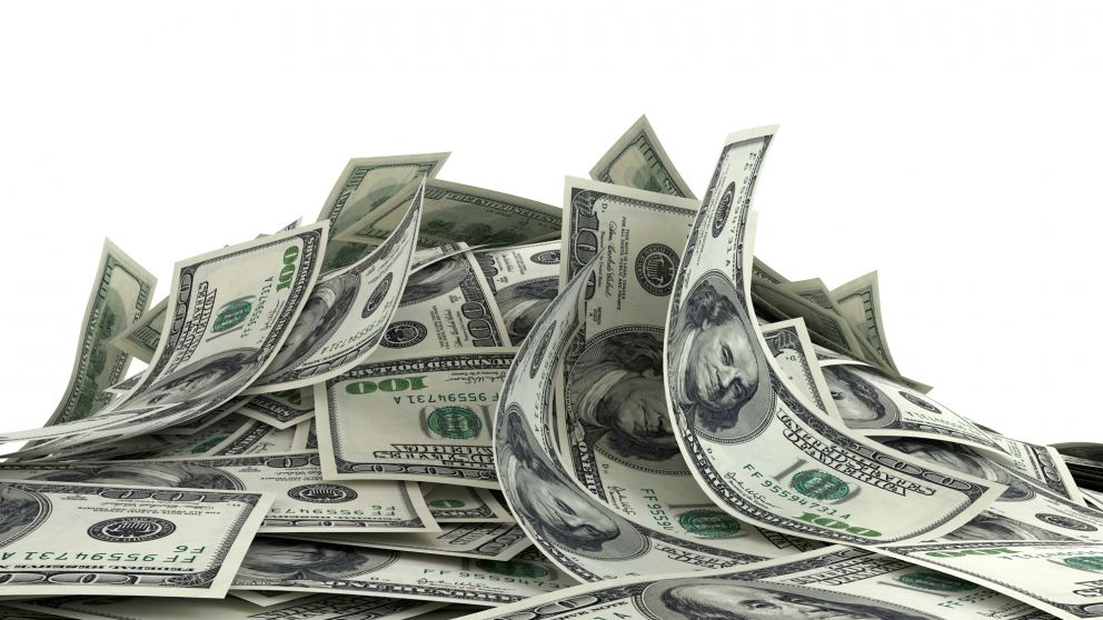 A media rueda: las tasas altas presionan al dólar, que cae