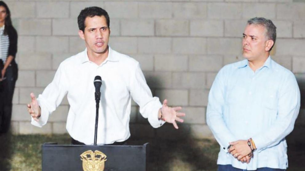 El presidente interino hizo el anuncio junto al mandatario de Colombia, Iván Duque