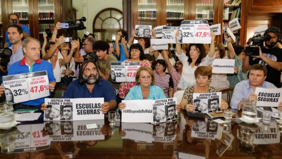 El gobierno bonaerense confía en "llegar a un acuerdo con los docentes"