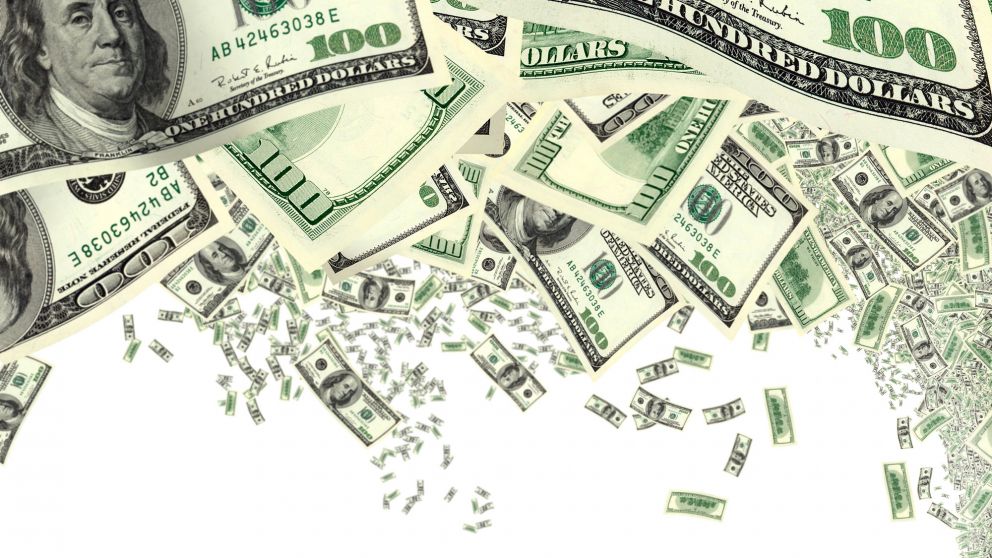 A media rueda, el dólar vuelve a retroceder tras el apretón monetario