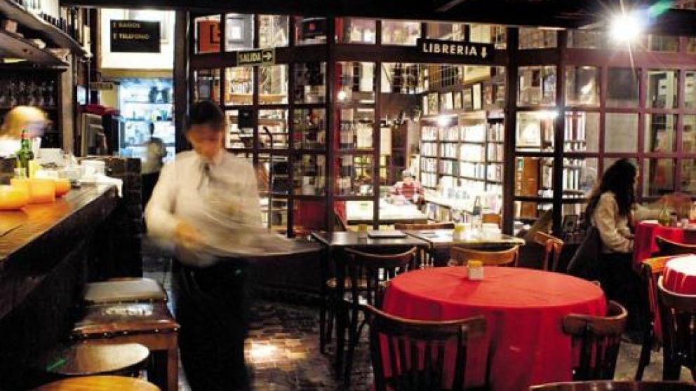 El ministro de Cultura porteño comprometió su ayuda a la continuación de Clásica y Moderna