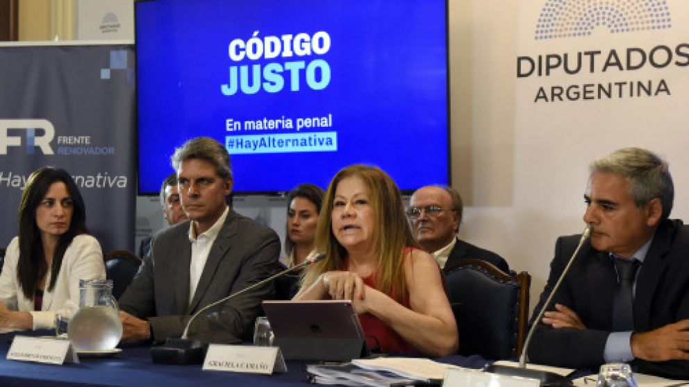 El massismo cuestionó que no se convocara a extraordinarias