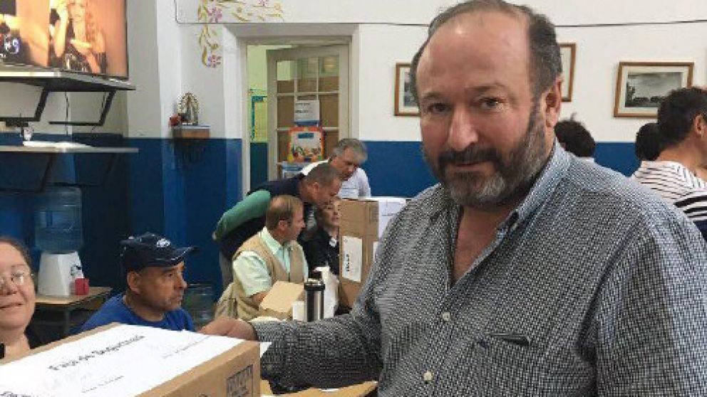 Kronenberg ganó en una primaria con baja participación