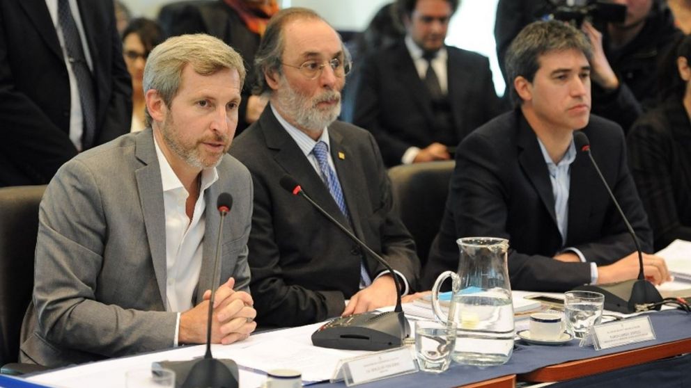 Frigerio recibió a los representantes del FMI en la Casa Rosada