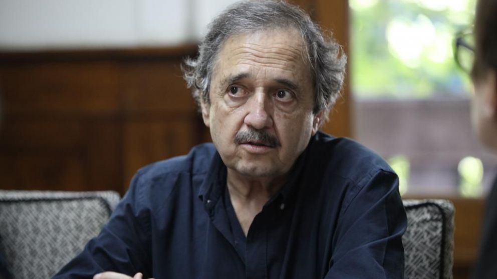 Alfonsín afirma que en las PASO de Cambiemos "ganaría" un radical