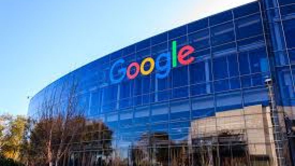 Un tribunal francés condena a Google por cláusulas abusivas en el uso del buscador