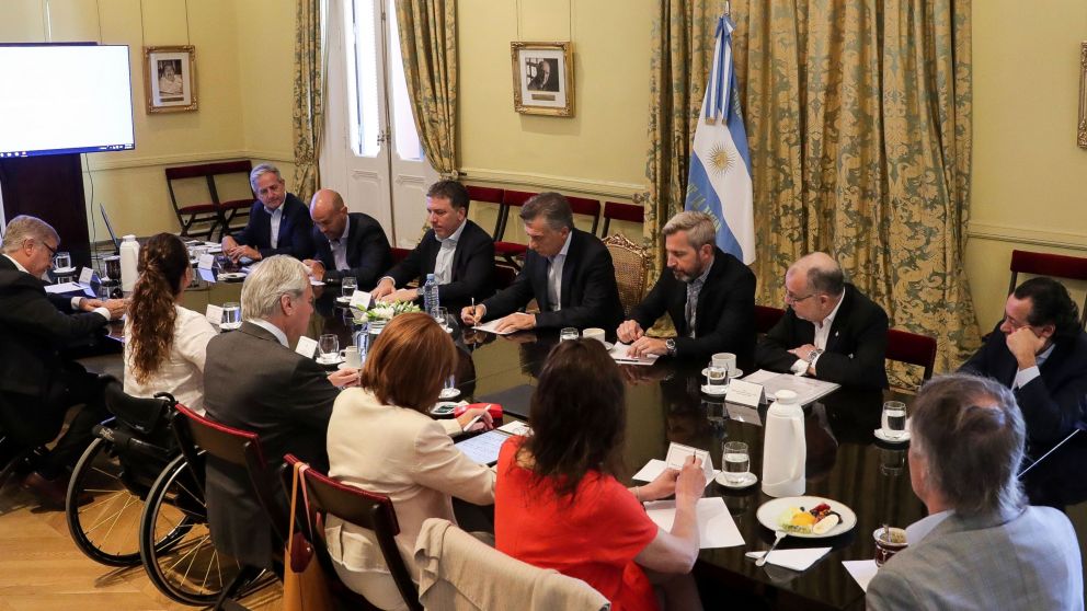 Para el Gobierno, fue "positiva" la reunión de Dujovne con el Fondo