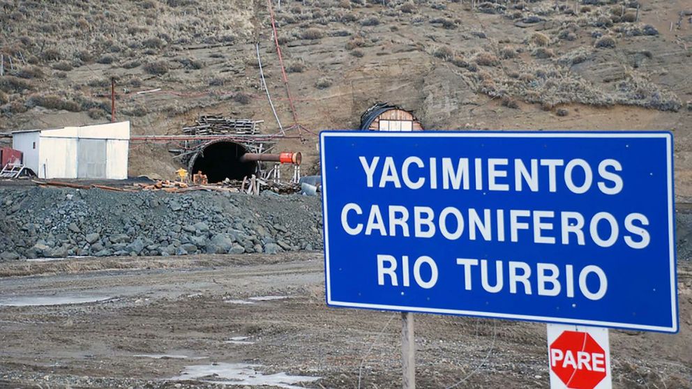 Trabajadores de Río Turbio protestan por el pago desdoblado de salarios