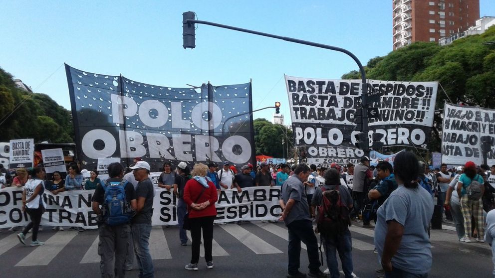 Diferentes movimientos marcharon desde el Congreso hasta Plaza de Mayo