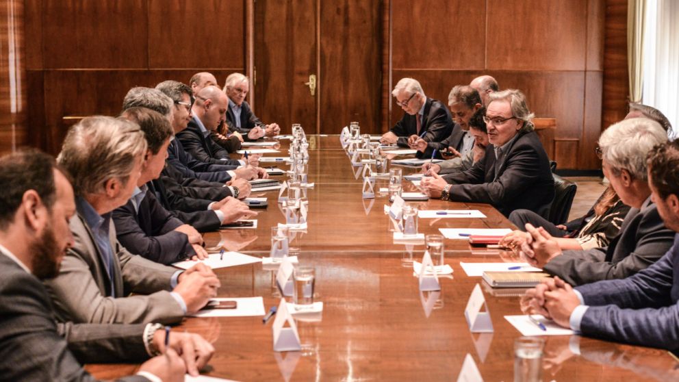 Ayer, Lopetegui recibió a los ejecutivos de las principales distribuidoras