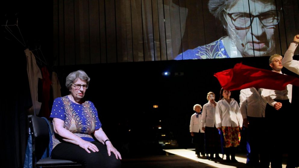 Atlas des Kommunismus, de Lola Arias, cierre del evento