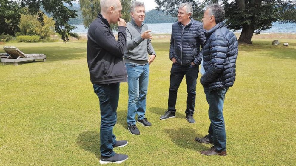 Macri con los gobernadores Cornejo y Morales, adem�s de Horacio Rodr�guez Larreta 
