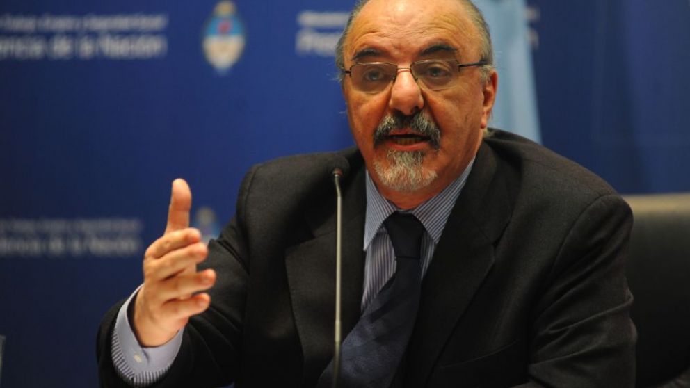 Carlos Tomada aseguró que la CGT "debería haber actuado un poco más intensamente"