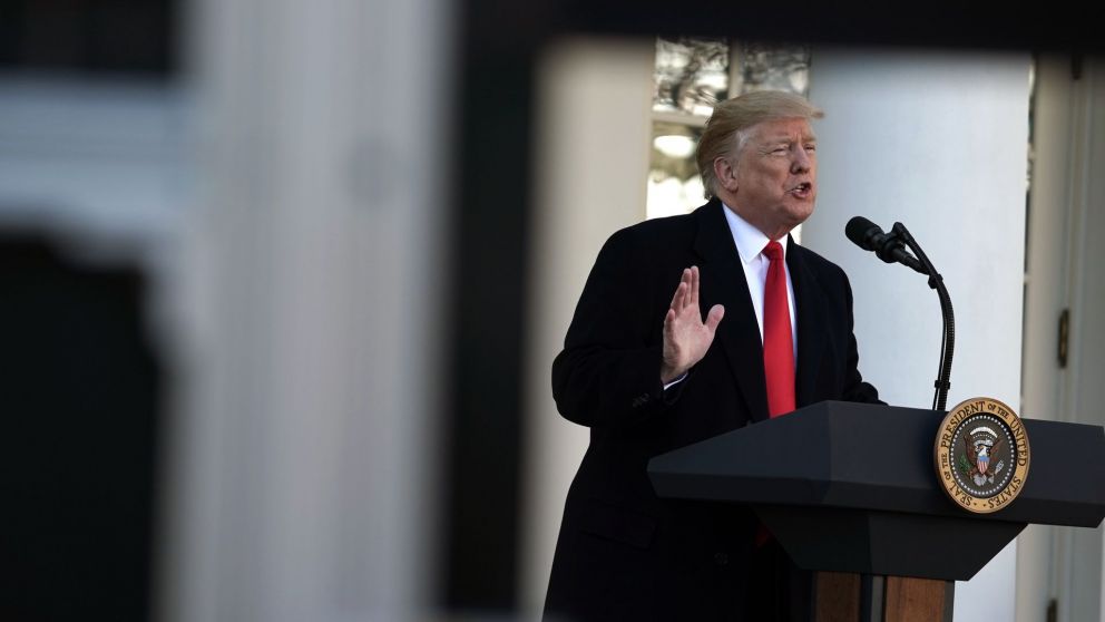 Trump cedi� y reabrir� la Administraci�n federal 