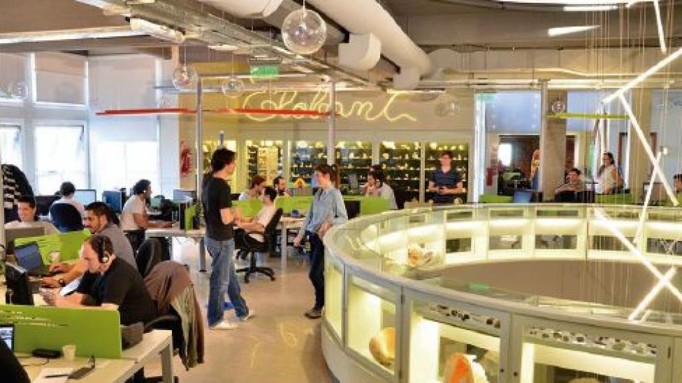 Argentina Globant, de compras por Colombia