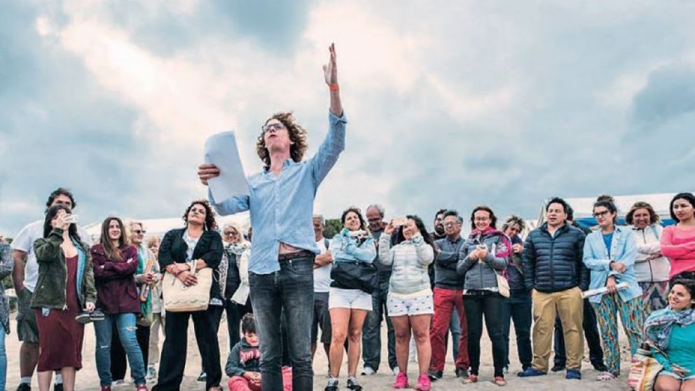 Debate público en las playas de Ostende y Mar del Plata. Habrá performances, charlas, muestras y proyecciones