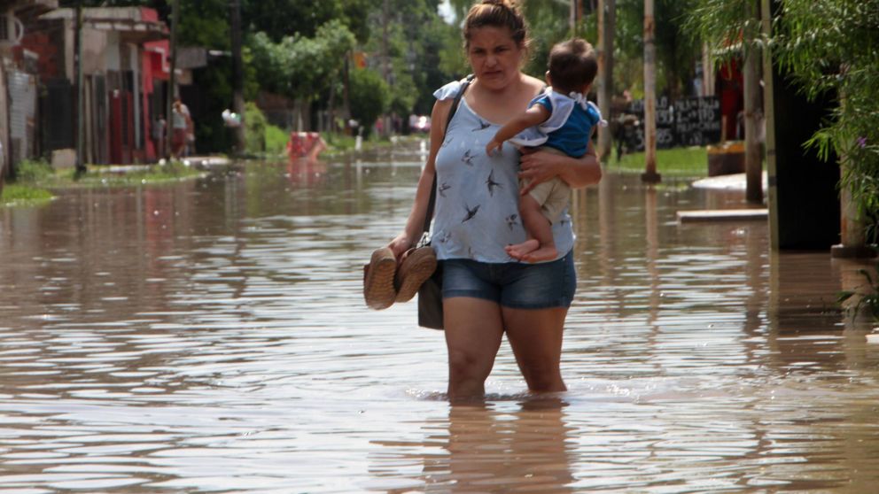 Pérdidas de cultivos y cuatro fallecidos por el avance de las aguas