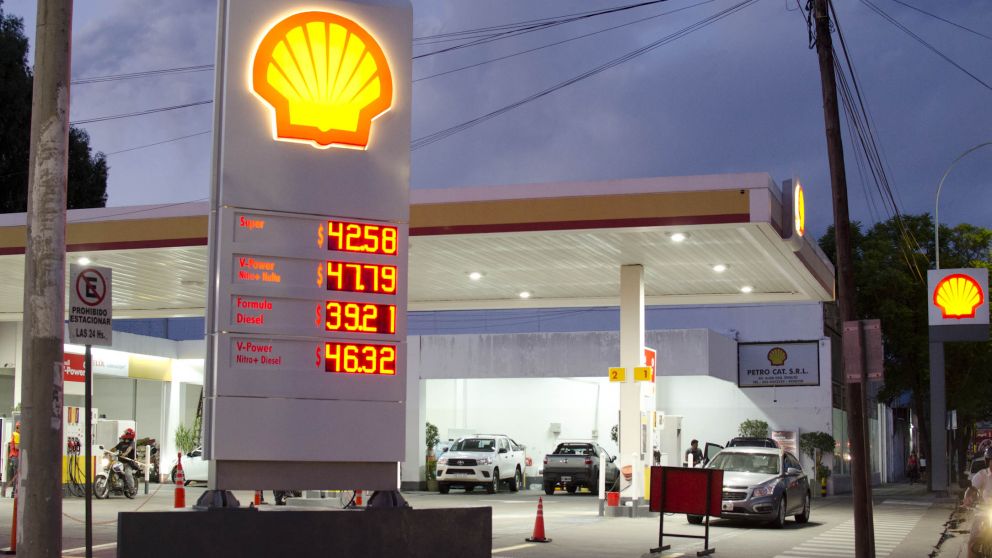 Shell se sumó a YPF y bajó 0,6% la súper