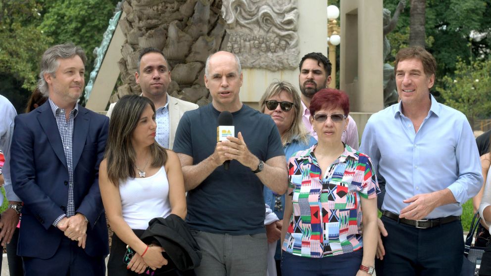 Rodríguez Larreta inauguró la Plaza Perón y luego se sumó a la reunión de la mesa chica del Pro