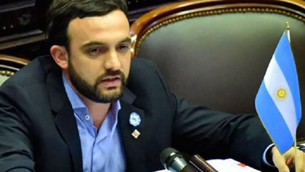 “Bullrich es bruta, fascista e ignorante”, atacó Grosso