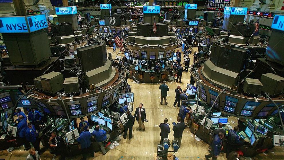 Efecto Apple: el Merval cae 0,2% arrastrado por los mercados globales