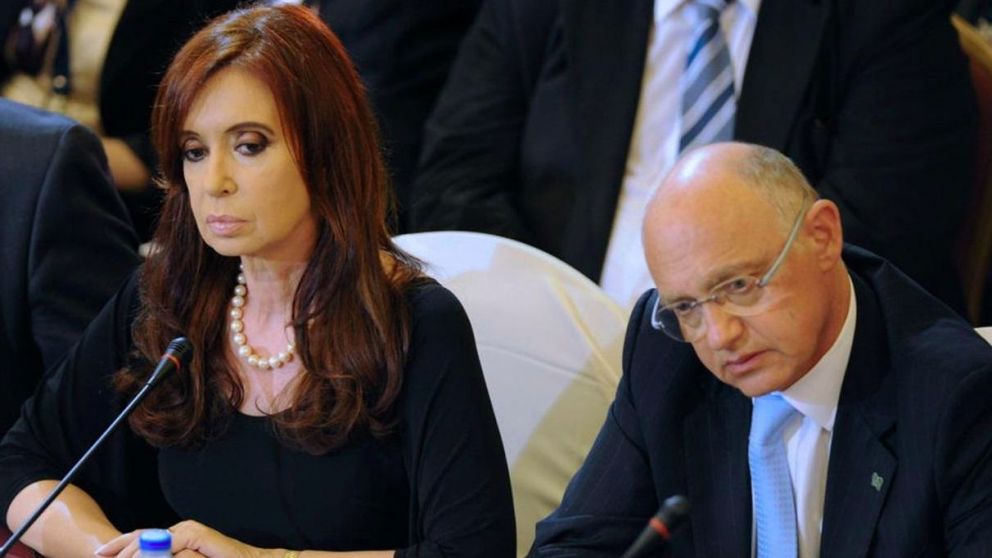 Emotiva despedida de Cristina a Timerman
