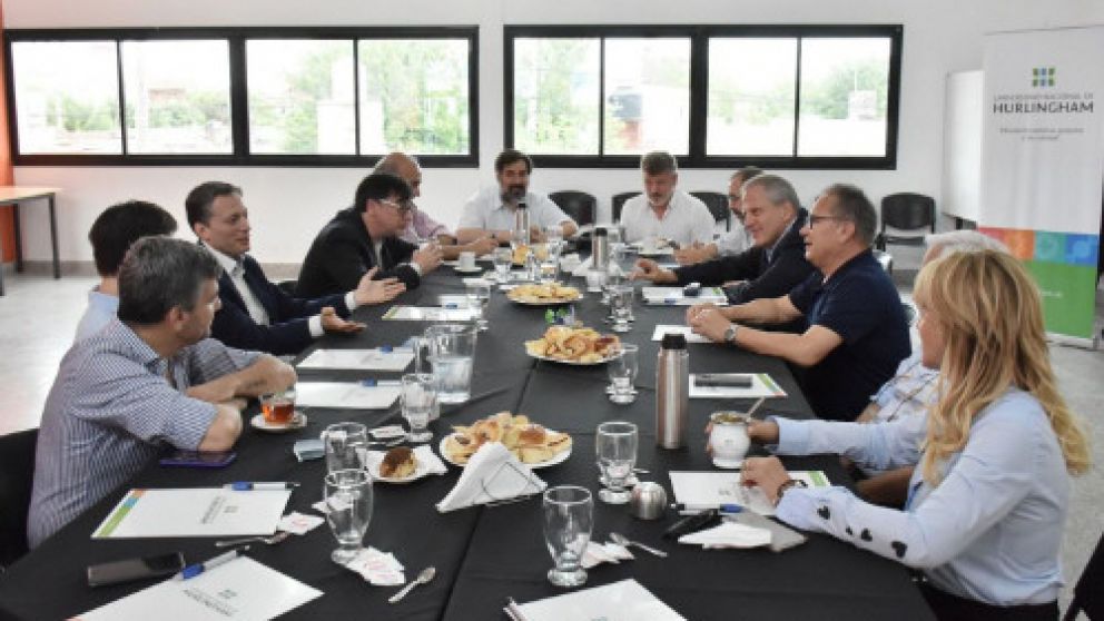 Gray, Descalzo y Zavaleta se reunieron con los rectores