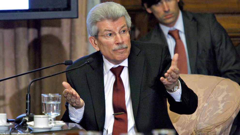 Dictan falta de mérito a Fábrega en la causa por los préstamos a Lázaro Báez