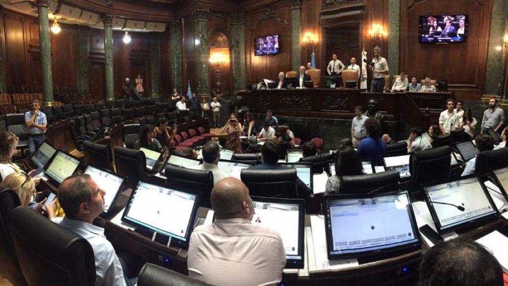 Por falta de quórum, se cayó la sesión para frenar el cierre de escuelas nocturnas