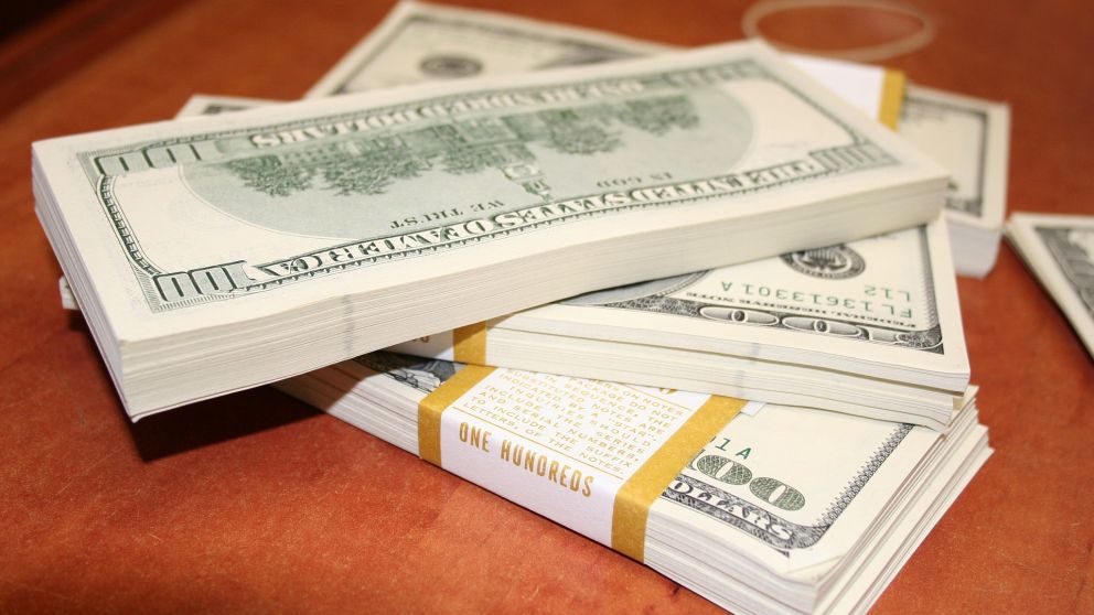 En pleno malestar del mercado, el dólar sigue en alza y roza los $40