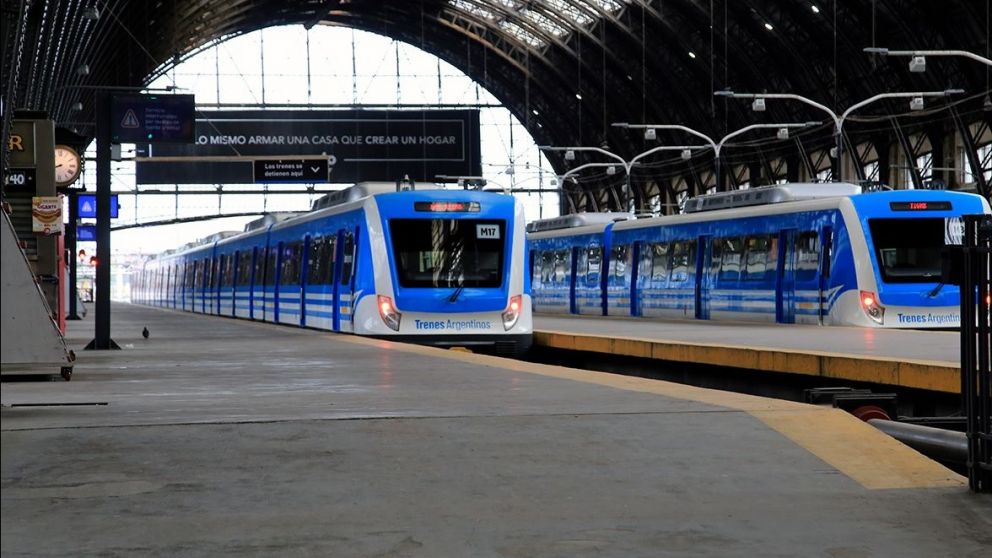 Los trenes vuelven a funcionar luego de la amenaza de bomba