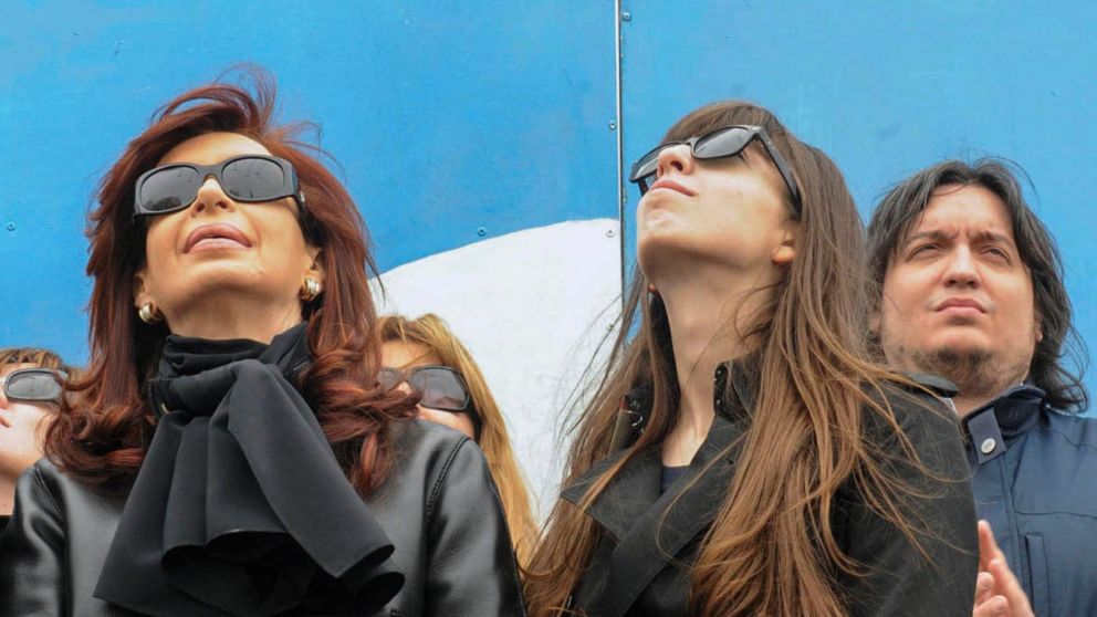 Piden que Cristina y sus hijos vayan a juicio oral por la causa Hotesur