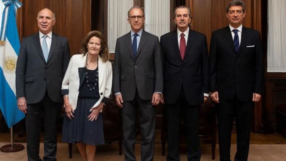 Con el voto en contra de Rosenkrantz, la Corte falló a favor de los jubilados