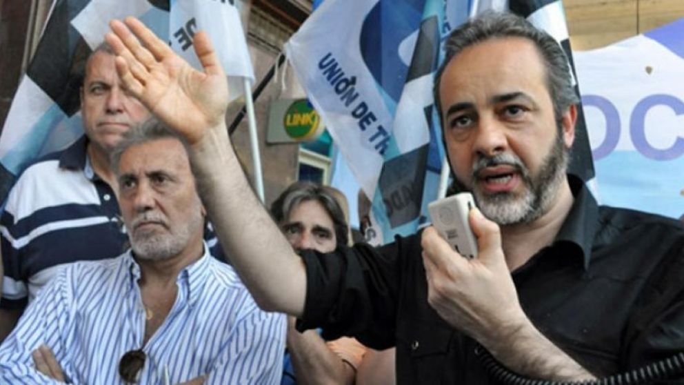 Docentes porteños exigen que el aumento salarial supere el 40%