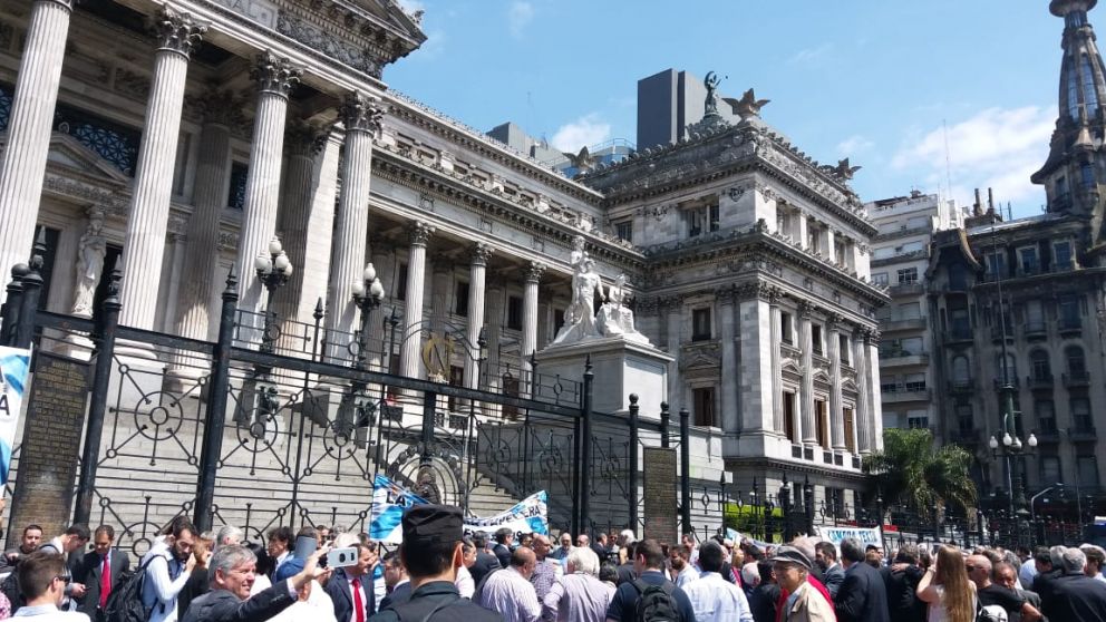 Pymes reclaman medidas "urgentes" para salvarse de la quiebra