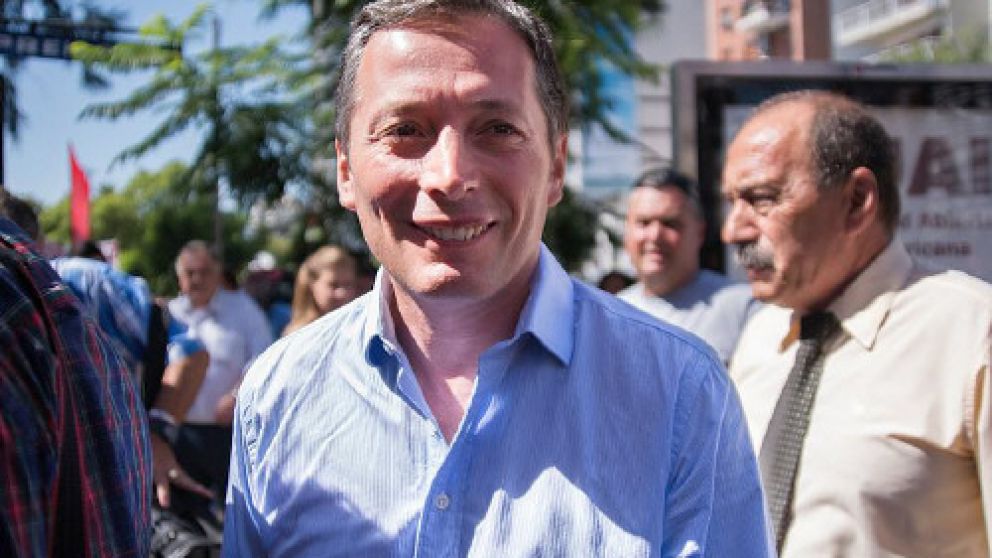 Grey asume en cumplimiento del pacto sellado hace un a�o